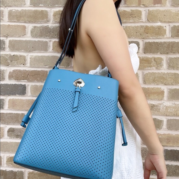 kate spade Handbags - Kate Spade Large Shoulder Bag